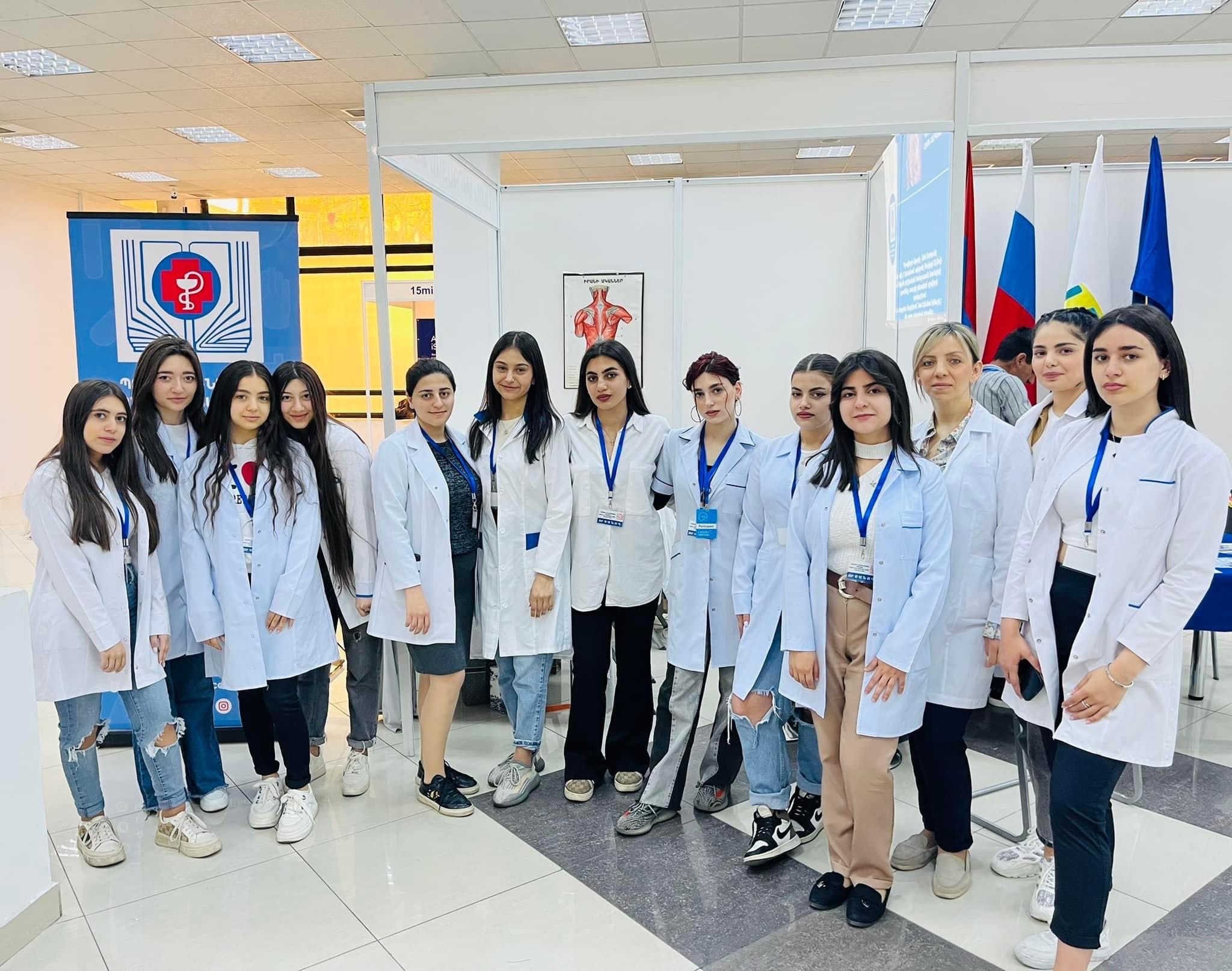 Build Responsive Real- World Websites with HTML and CSS