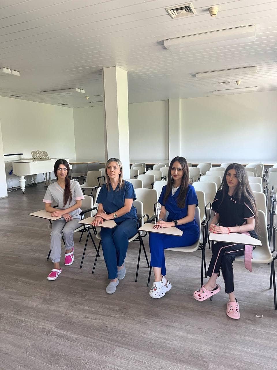 Build Responsive Real- World Websites with HTML and CSS